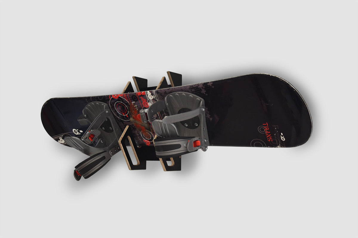 Väggfäste för 2 snowboards eller skateboards