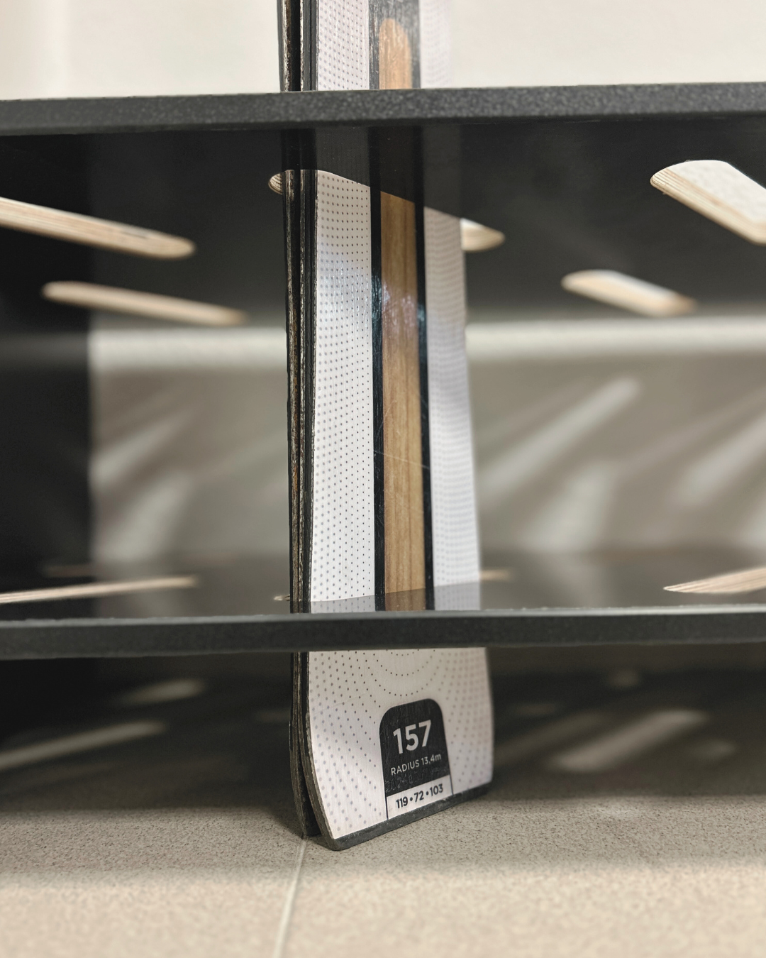 Skidställ i trä - 8 par, 61 x 33cm